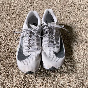 Nike Women’s WMNS Zoom Fly Trainers